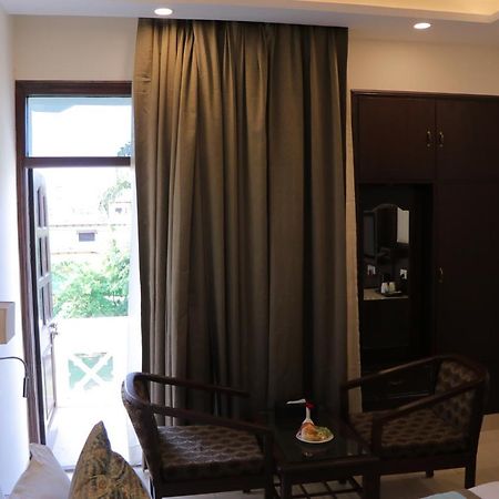 Hotel Clarks Inn Express Bharatpur Exterior foto
