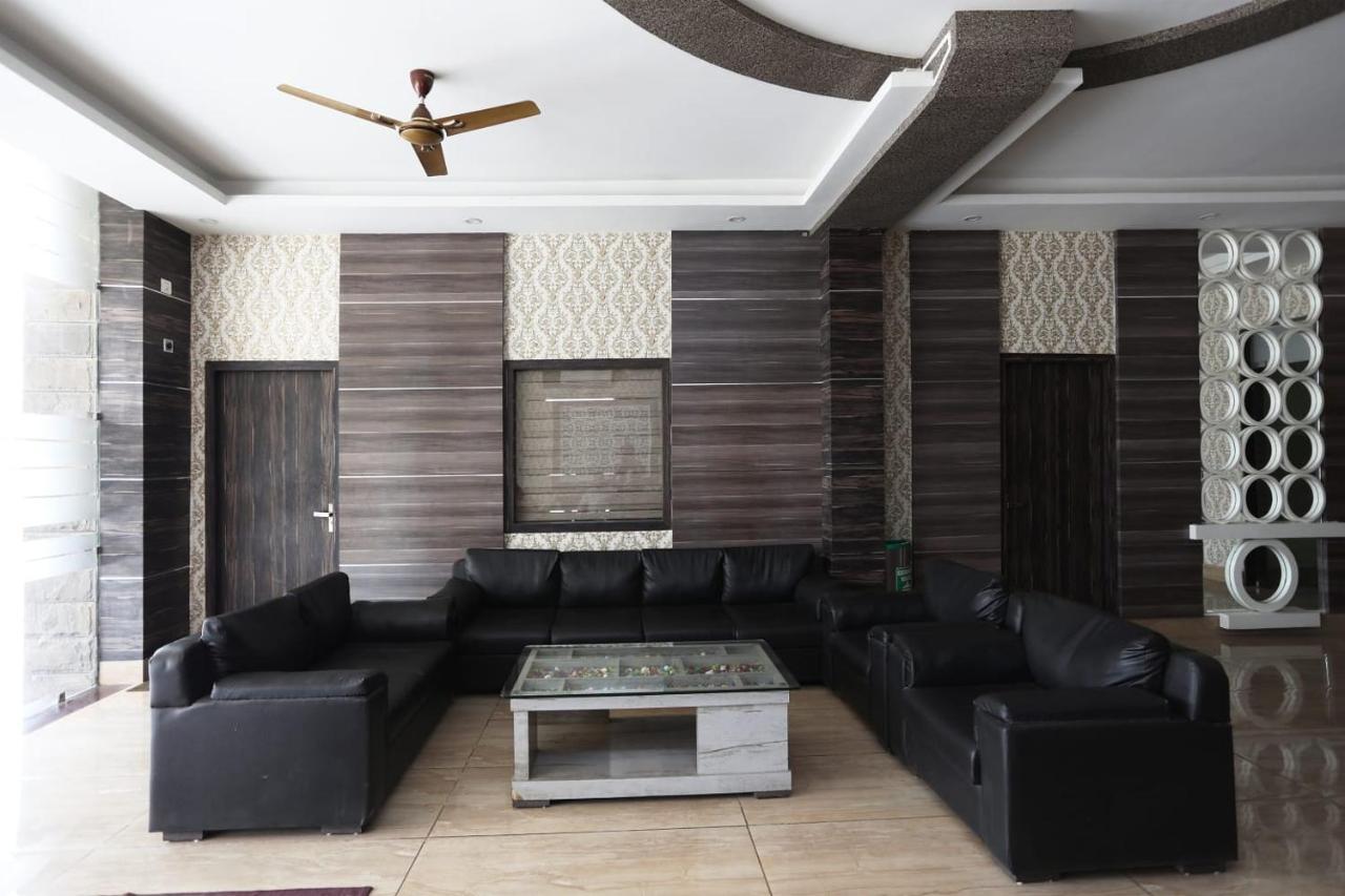 Hotel Clarks Inn Express Bharatpur Exterior foto