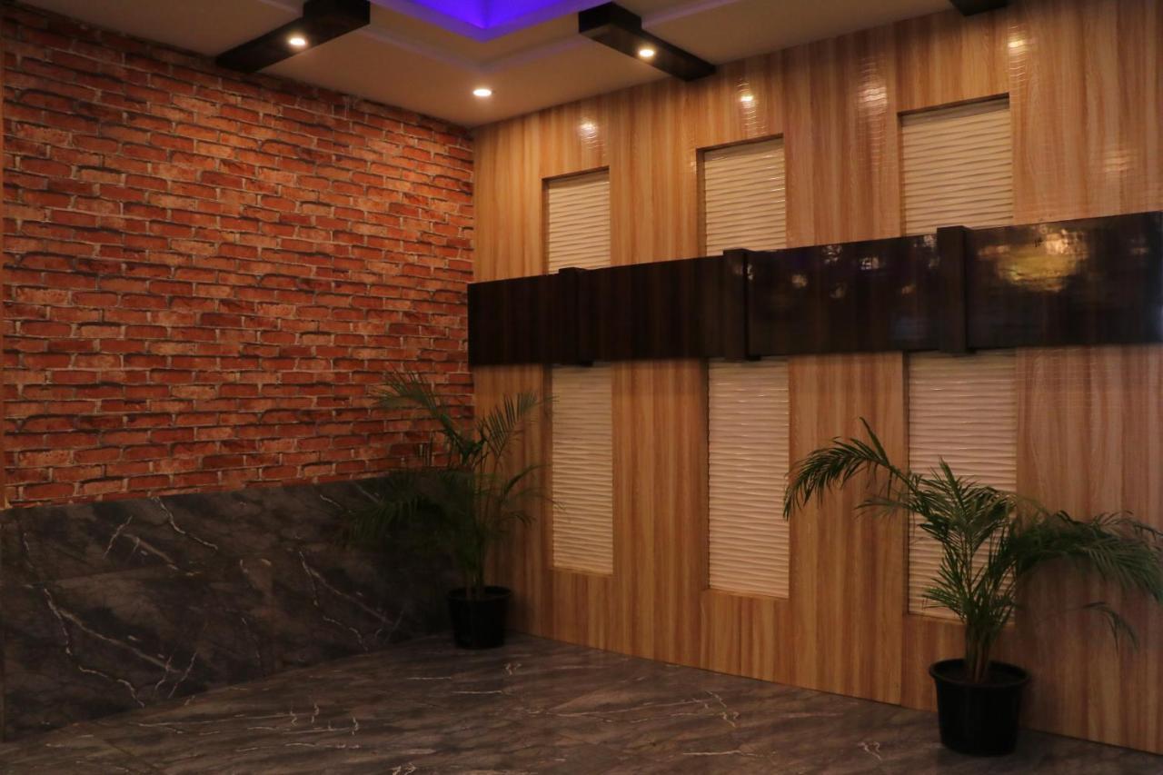 Hotel Clarks Inn Express Bharatpur Exterior foto