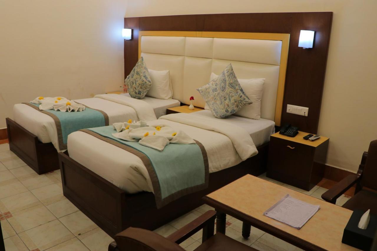 Hotel Clarks Inn Express Bharatpur Exterior foto