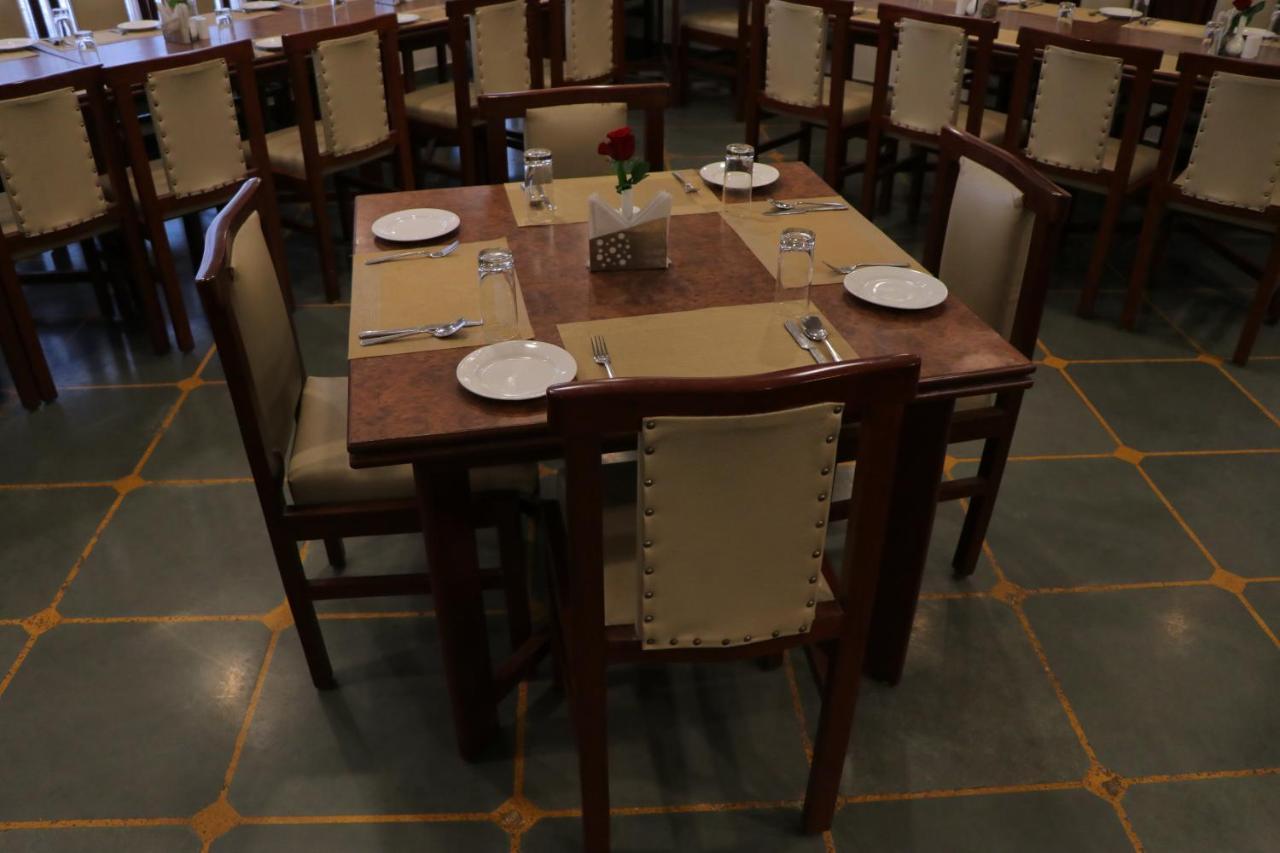 Hotel Clarks Inn Express Bharatpur Exterior foto